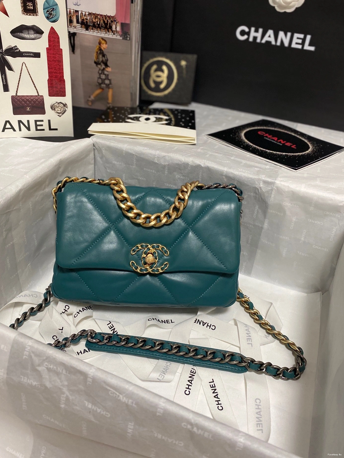 First Bag Ru BAG FLAP CHANEL 19 0728
